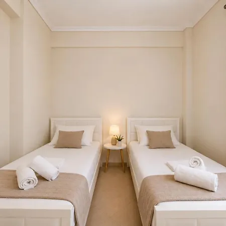 Apartment Seaside 2 Bedrooms, 3 Beds *